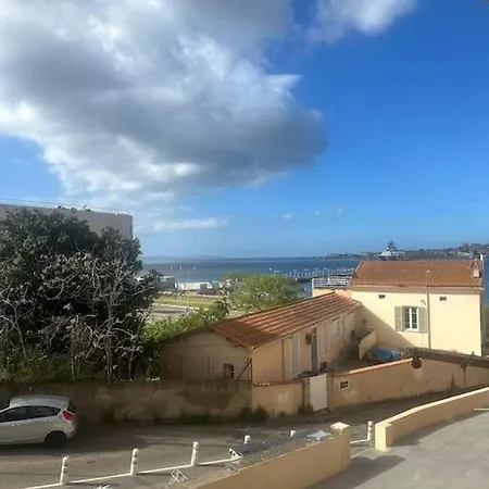 Appartement A L'entree De Avec Vue Mer ! Ajaccio (Corsica)